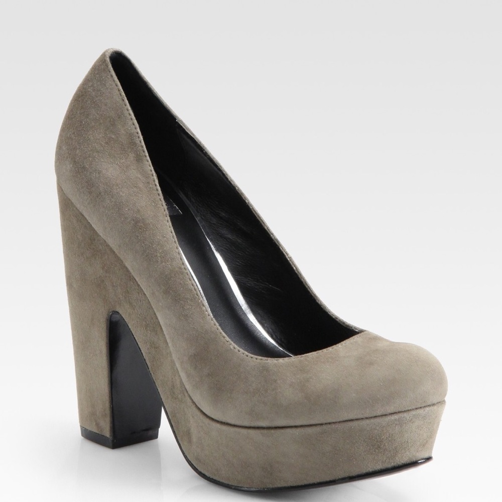 Dolce Vita Platform Grey Pumps Bryan 70s